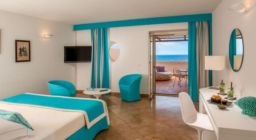 Image of Deluxe Double with Sea View 5
