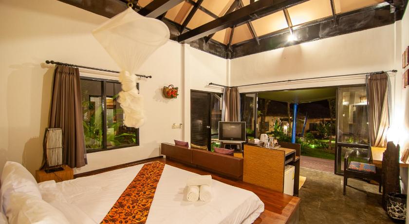 Image of Deluxe Bungalow Garden View 0