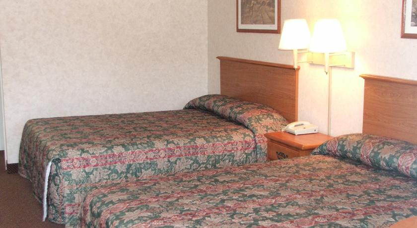 Deerfield Inn & Suites photo