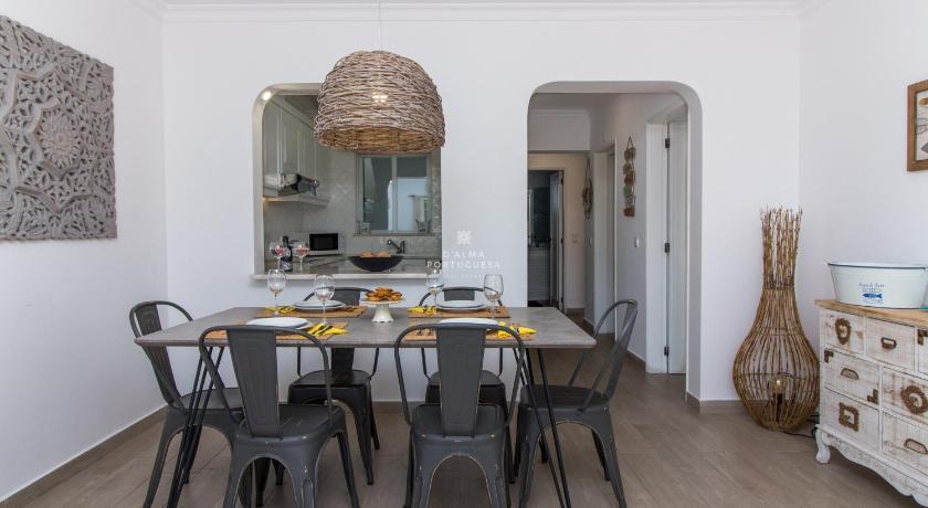 Image of Apartment 9