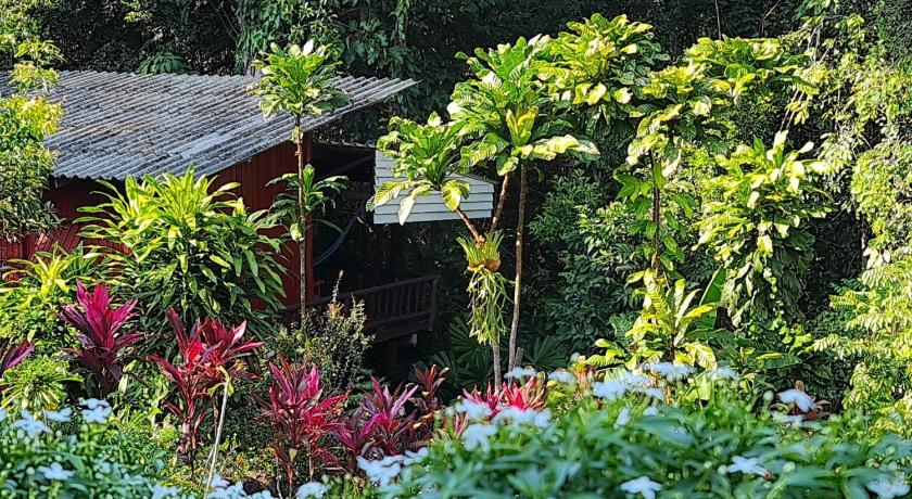 Image of Bungalow with Fan 4