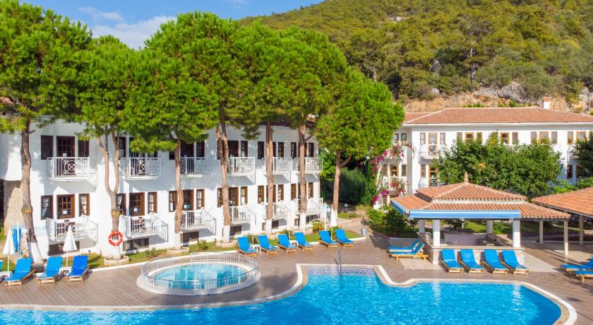 White Hotel — Hotel in Fethiye
