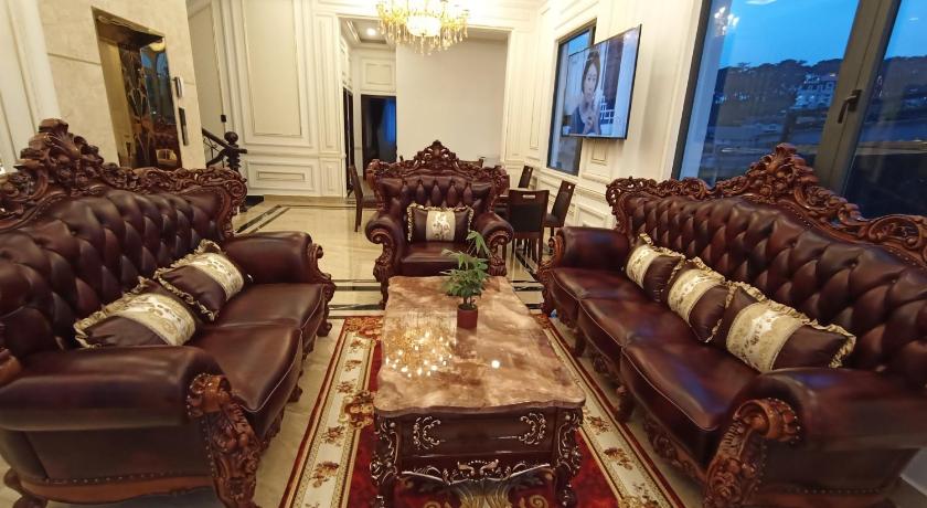 CROWN DALAT HOTEL – Dalat, KS