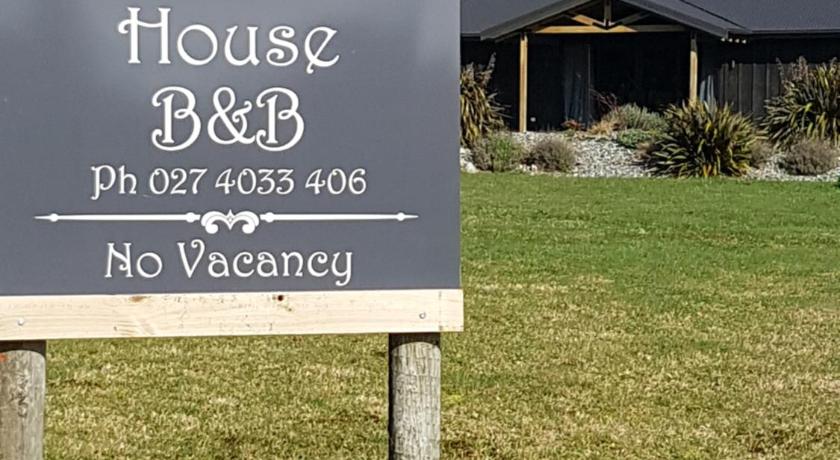 The Blackhouse Guesthouse photo