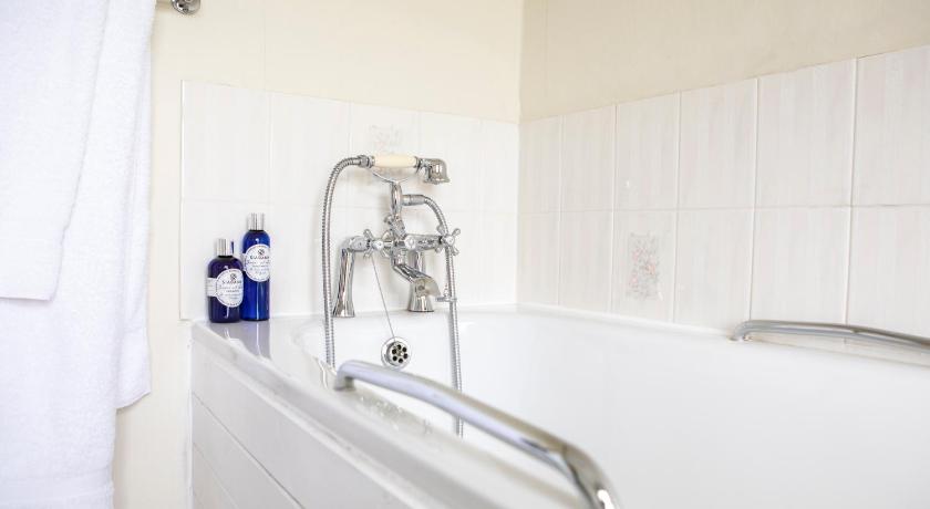 Cleeve Hill Hotel photo