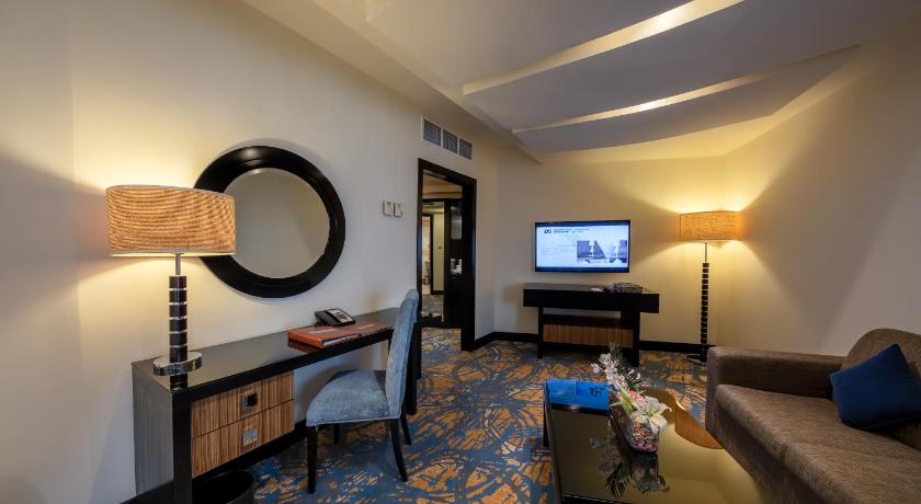 Image of Family Room (4 Adults) 4