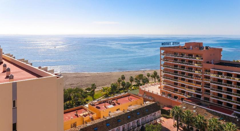 Edificio Diana — Hotel in Benalmadena