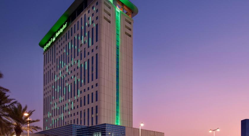 Holiday Inn & Suites - Dubai Festival City Mall, an IHG Hotel