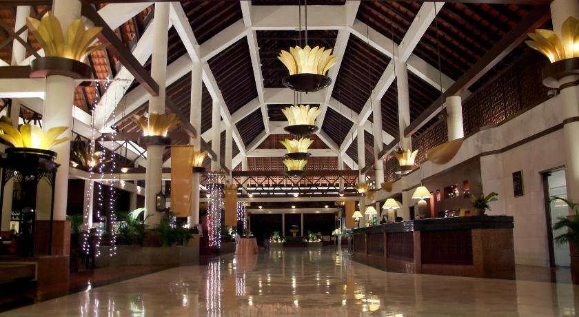 a large building with a large number of windows, Le Grandeur Palm Resort Johor in Johor Bahru