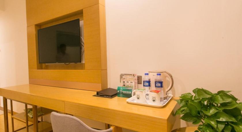 GreenTree Inn Suzhou Tai Lake Xukou Town Government Express Hotel - image 16