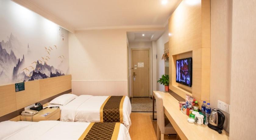 GreenTree Inn Heifei Wuhu Road Wanda Plaza Express Hotel - image 21