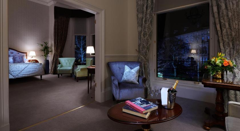 Image of Signature Suite 4