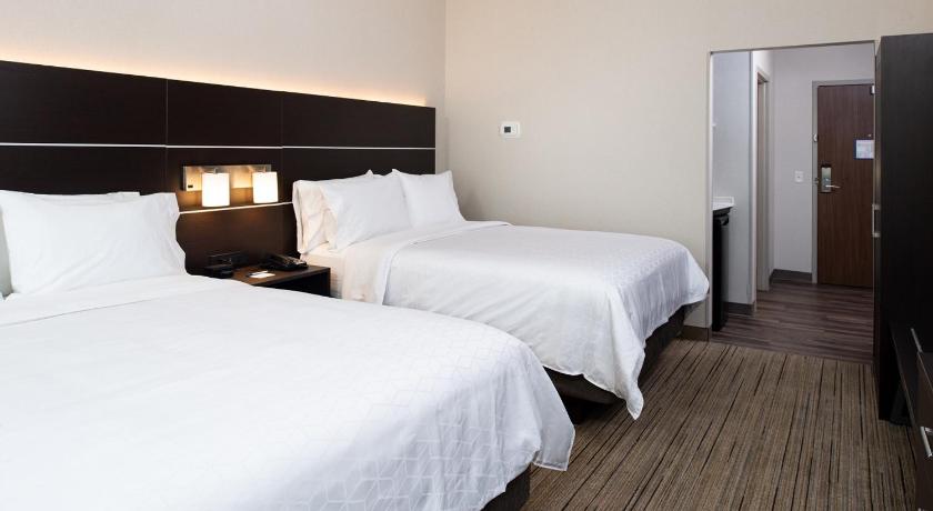 Holiday Inn Express and Suites Romeoville Joliet North