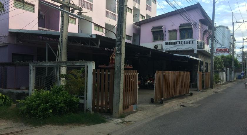 Thanya Mansion — Hotel in Kanchanaburi