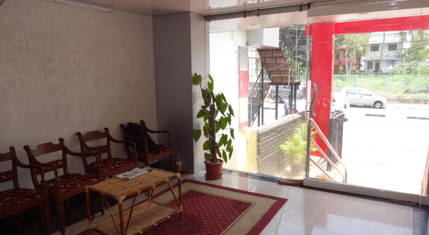 OYO Flagship  Hussain's Marwa - image 11