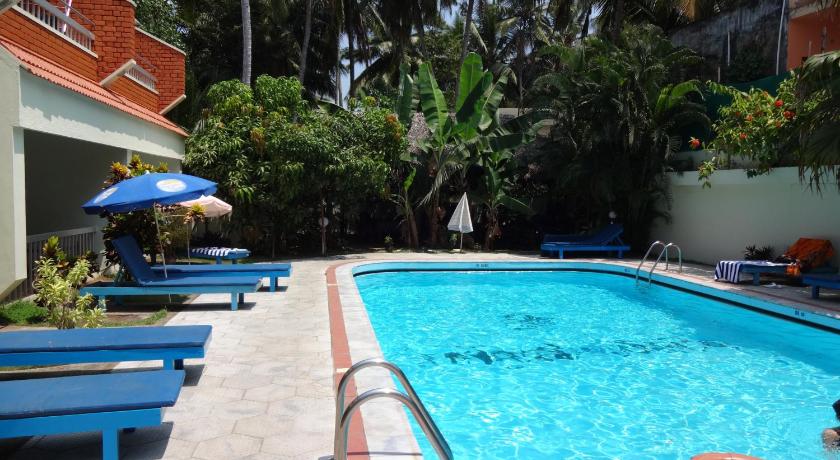 Hotel Thushara photo