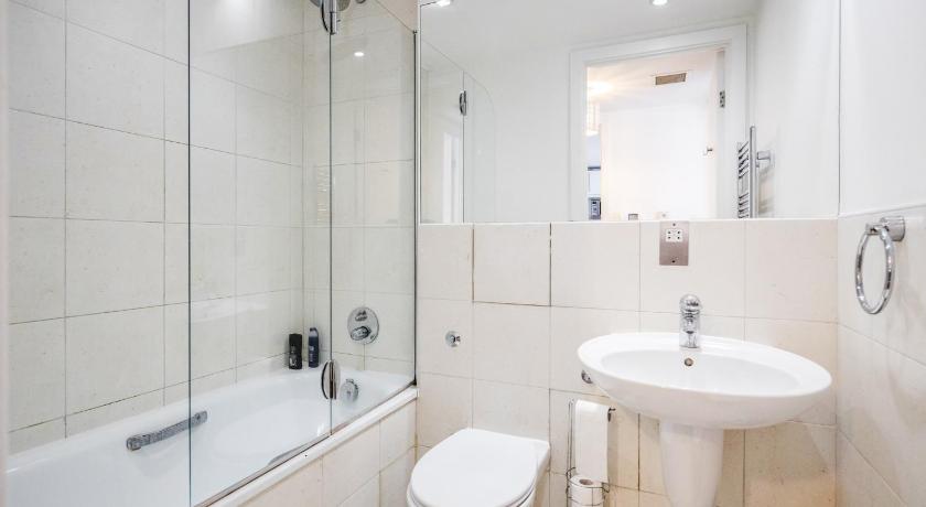 The Heart of Covent Garden, Sleeps 4 photo