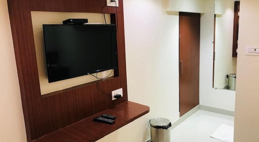 Hotel Castle Inn – Bombay/ Mumbai, KY