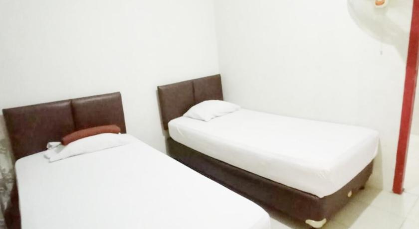 Aqsa Guest House Banjarsari — Hotel in Pangandaran