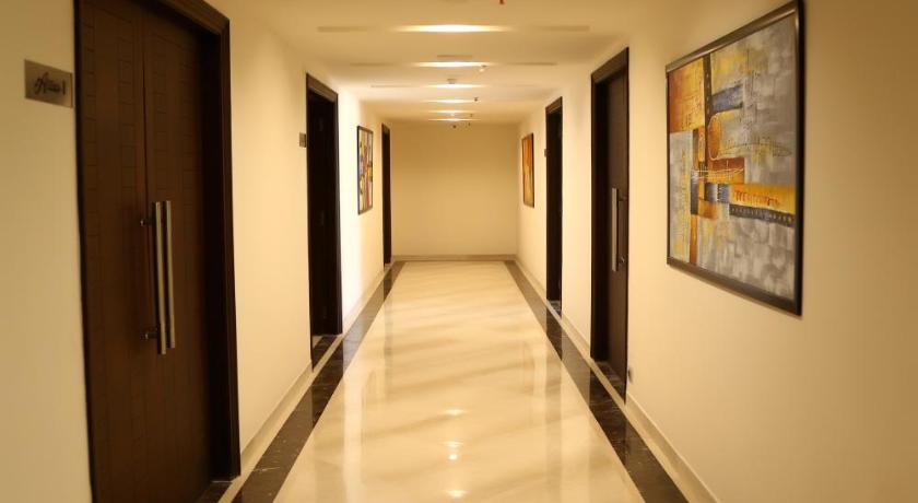 Hotel Imperia Suites photo