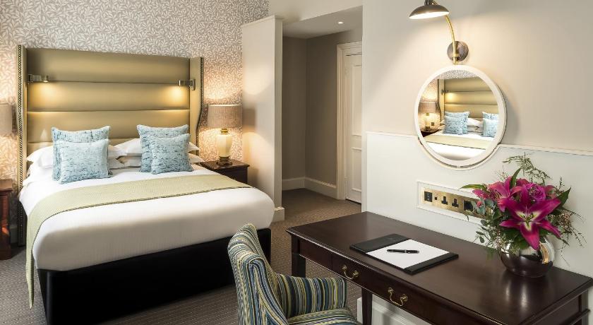 Image of Deluxe Room with One Double Bed 8