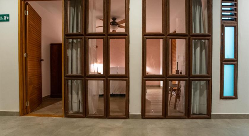 MUGUET HOUSE GRANADA - image 30