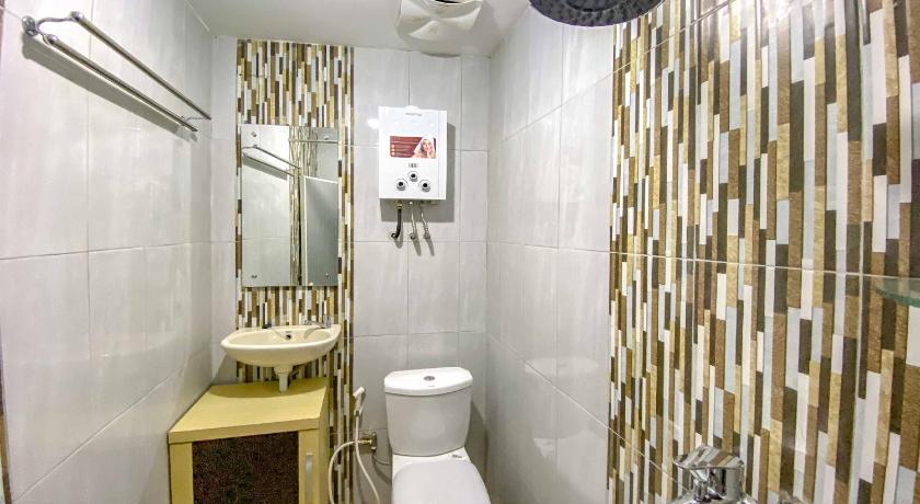 Tini's Guest House Malang Mitra RedDoorz – Malang, MO