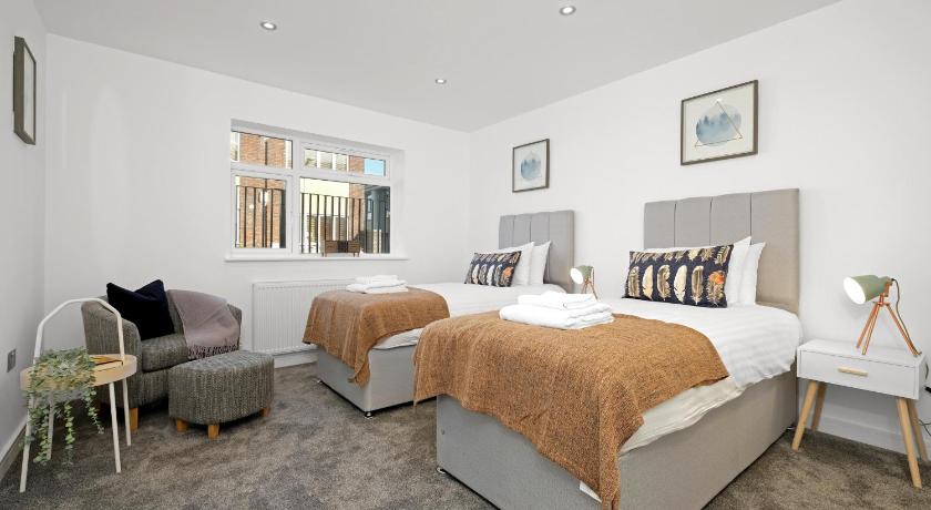 St Martins House Luxury 2 Bedroom Apartments Ruislip photo