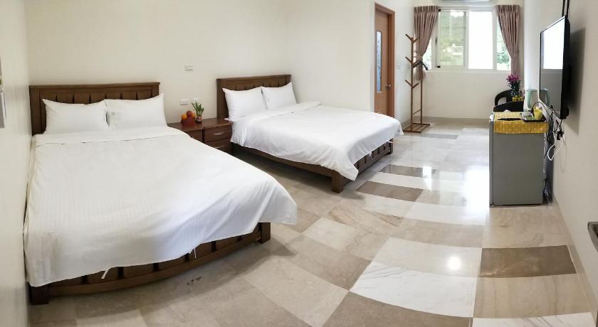 Image of Quadruple Room 1
