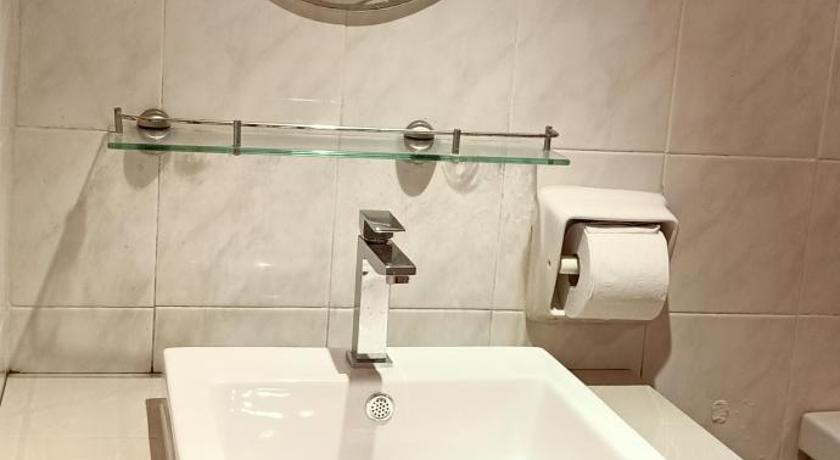 Cozy Suria Kipark Damansara 3R2B Apt sleeps 8pax - image 5