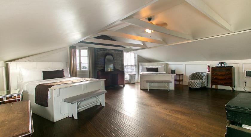 뉴올리언스 (LA) Lafitte Hotel & Bar 3성급 숙소 로비