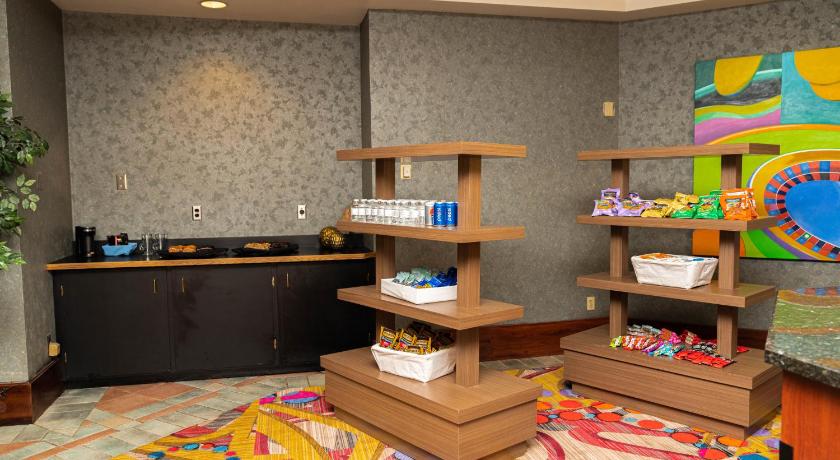 Reno Suites photo