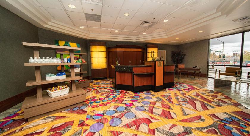 Reno Suites photo