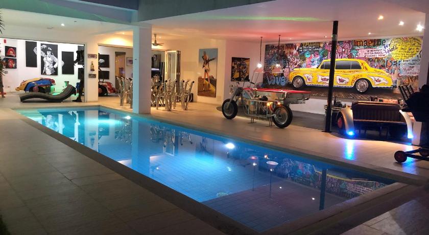 Gallery pool villa photo