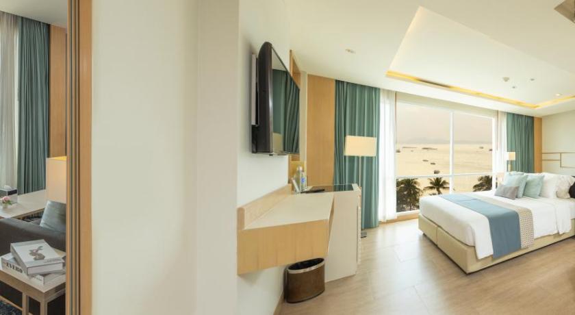 Image of One-Bedroom Suite 12