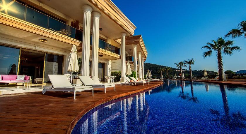 Immagine di Camera Tripla Deluxe con Vista Mare (Deluxe Triple Room with Sea View) 3
