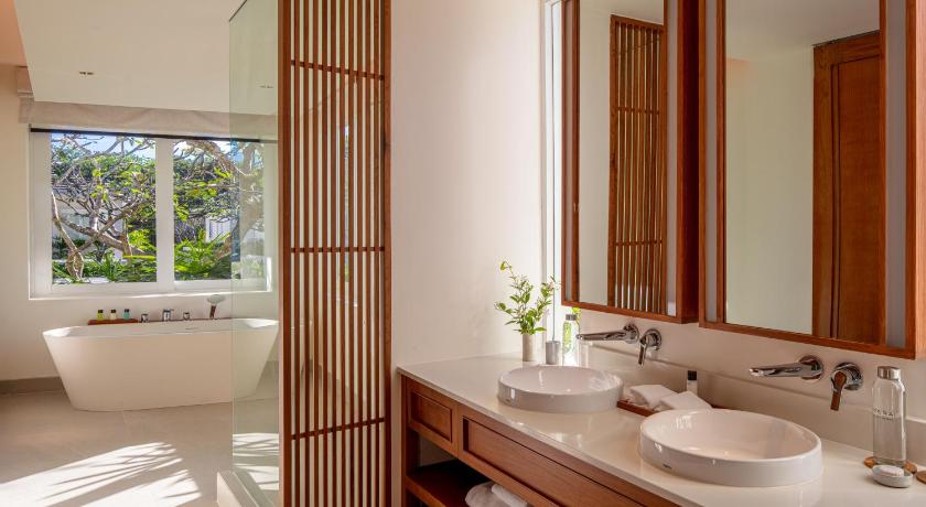 Ảnh của Suite Loại Sang Hướng Bể Bơi Có Sân Hiên (Deluxe Suite Pool View Terrace) 2