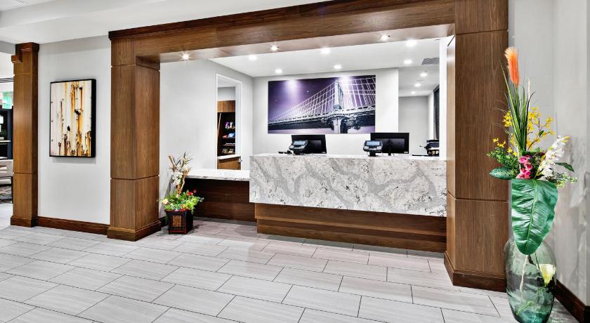 Staybridge Suites Irvine - John Wayne Airport