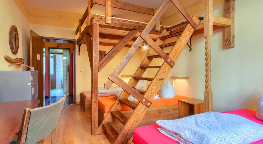 Image of Bed in 5-Bed Dormitory Room 3
