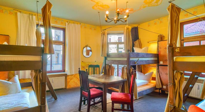 Image of Bed in 6-Bed Dormitory Room 16