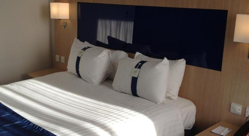 Holiday Inn Express Rotherham – North