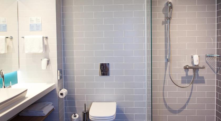 Holiday Inn Express Darmstadt photo