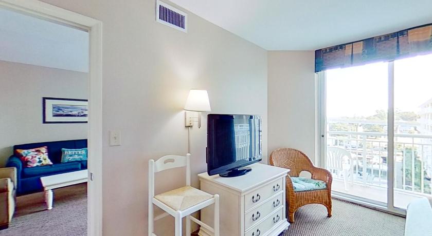 Image of Three-Bedroom House 8