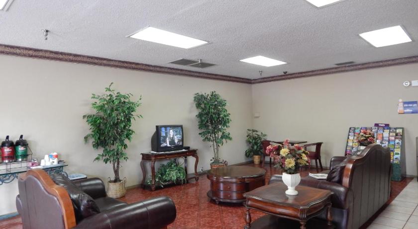 Knights Inn - Plant City FL photo