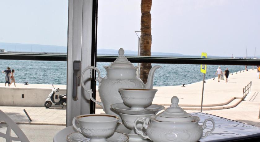 Image of Luxury Room 13