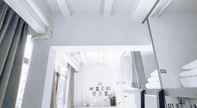 Bangkok 3 Howw Hostel at Sukhumvit 21 2-Star Hotel room