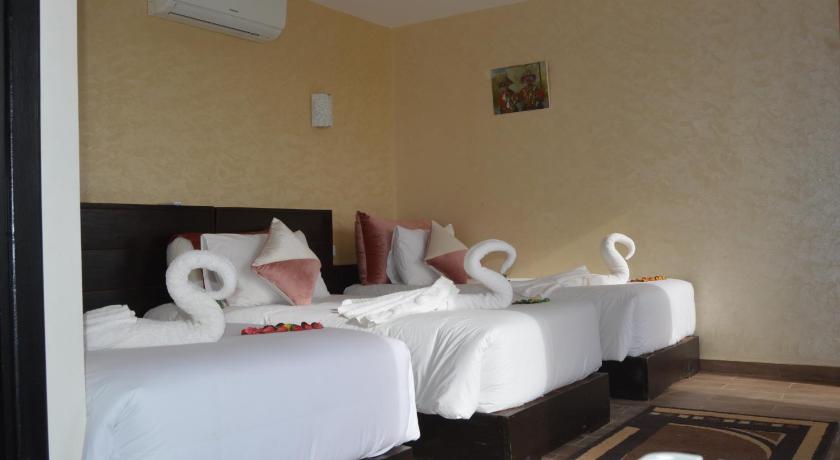 Image of Bungalow with Sea View 6