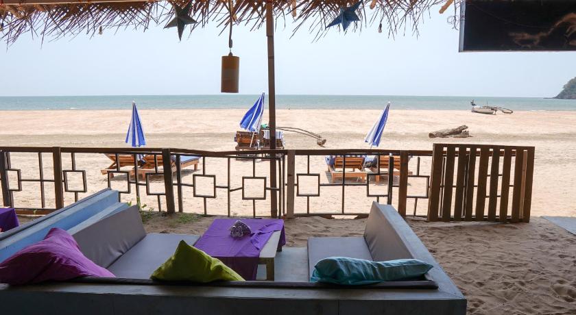 Om Sai Beach Huts photo