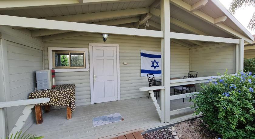 בקתות היובל photo