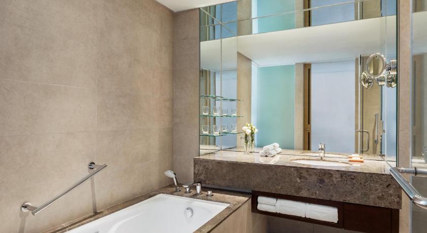 Image of Horizon Club Seaview King Room 2
